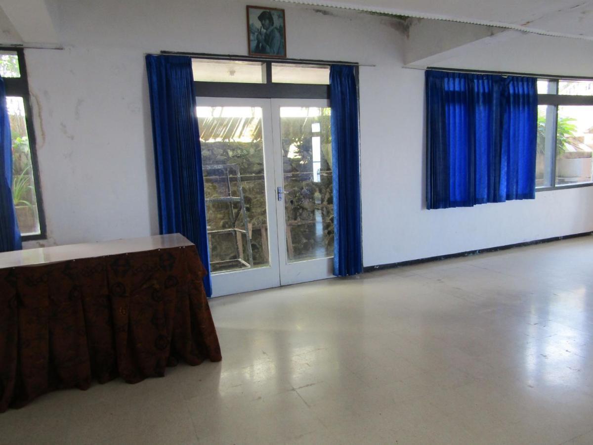 Hotel Pantes Sarangan Luaran gambar