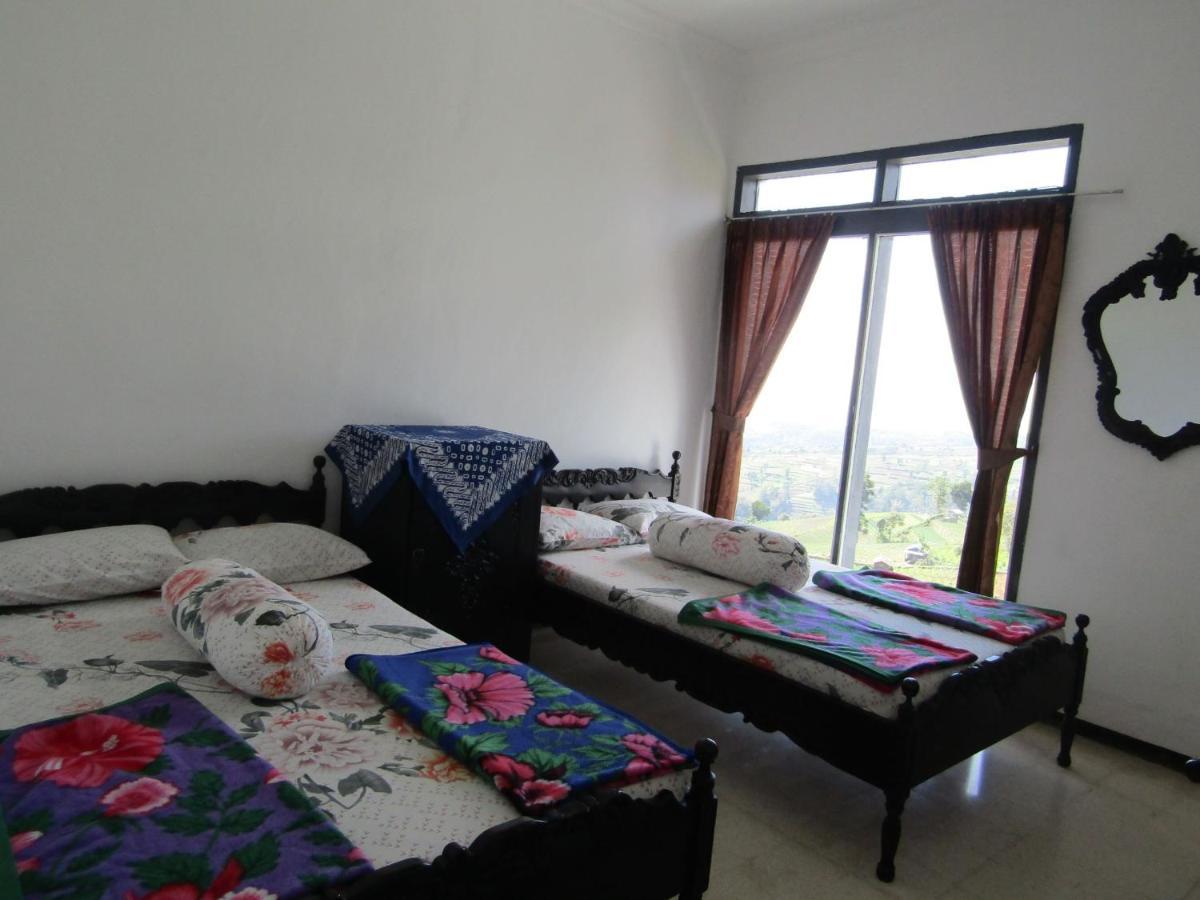Hotel Pantes Sarangan Luaran gambar