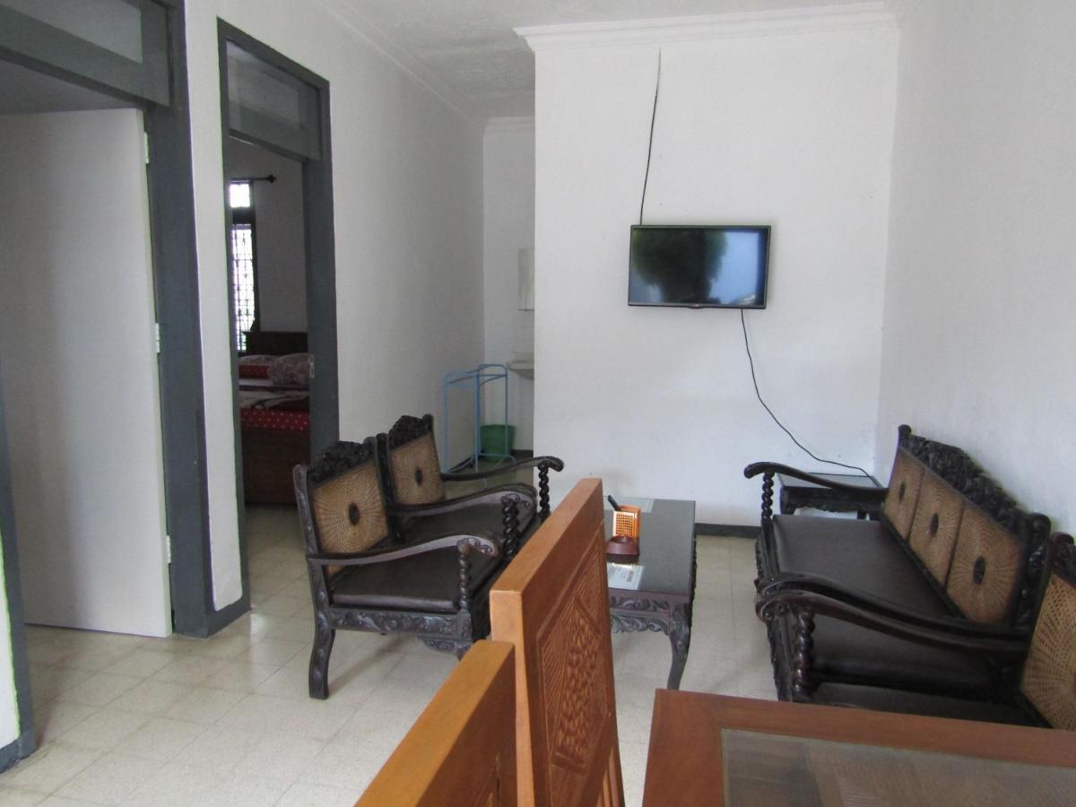 Hotel Pantes Sarangan Luaran gambar